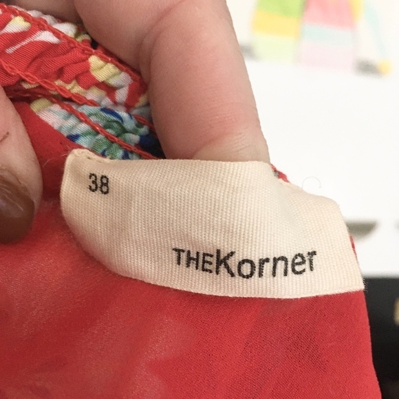 Anthropologie x The Korner Mini Tennis Skirt Coquette Floral Red Yellow Flowy M - Picture 2 of 13